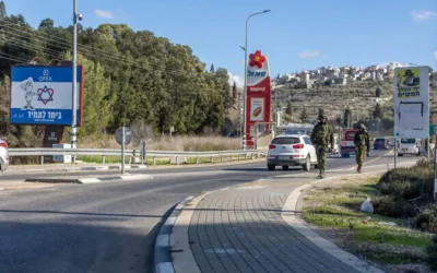 محطة وقود عند مدخل مستوطنة كدوميم الإسرائيلية. 29 ديسمبر 2024. (Yossi Aloni/Flash90)