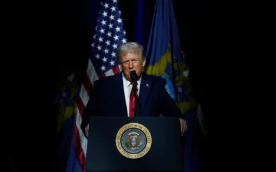 ألقى الرئيس الأمريكي دونالد ترامب كلمة في نادي ديترويت الاقتصادي، في 13 يناير 2026، في ديترويت. (AP/Ryan Sun)