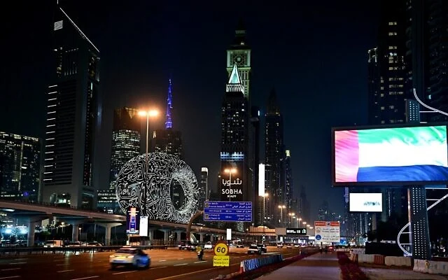 مشهد لوسط مدينة دبي في الثالث من مارس 2026. (Giuseppe CACACE / AFP) مشهد لوسط مدينة دبي في الثالث من مارس 2026. (Giuseppe CACACE / AFP)