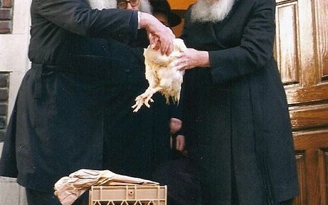 My great-grandfather, Rav Yisroel Shimon Kalmanson (left) with the Lubavitcher Rebbe