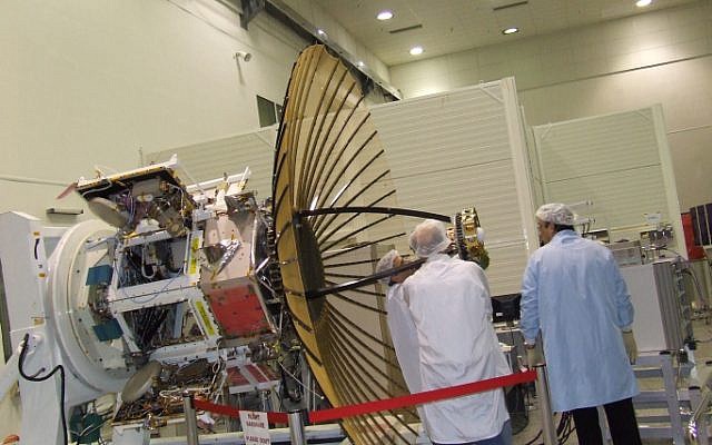 Illustrative photo of Israeli scientists working on a  satellite (Photo by IAI via Tsahi Ben-Ami / Flash 90)