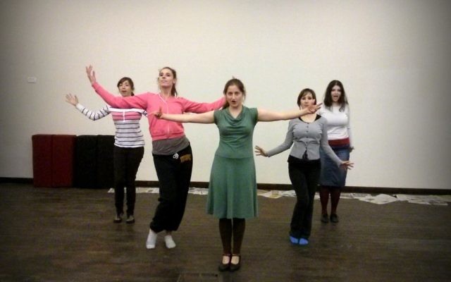 Noga Yechieli and other cast members during rehearsal.