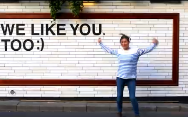 Tel Aviv is happy (Youtube screenshot)