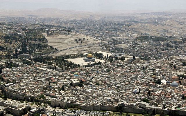 The Temple Mount and Western Wall in Jerusalem, as seen from the Israeli Air Force's annual fly-by on Independence Day, May 12, 2016. (Judah Ari Gross/Times of Israel)