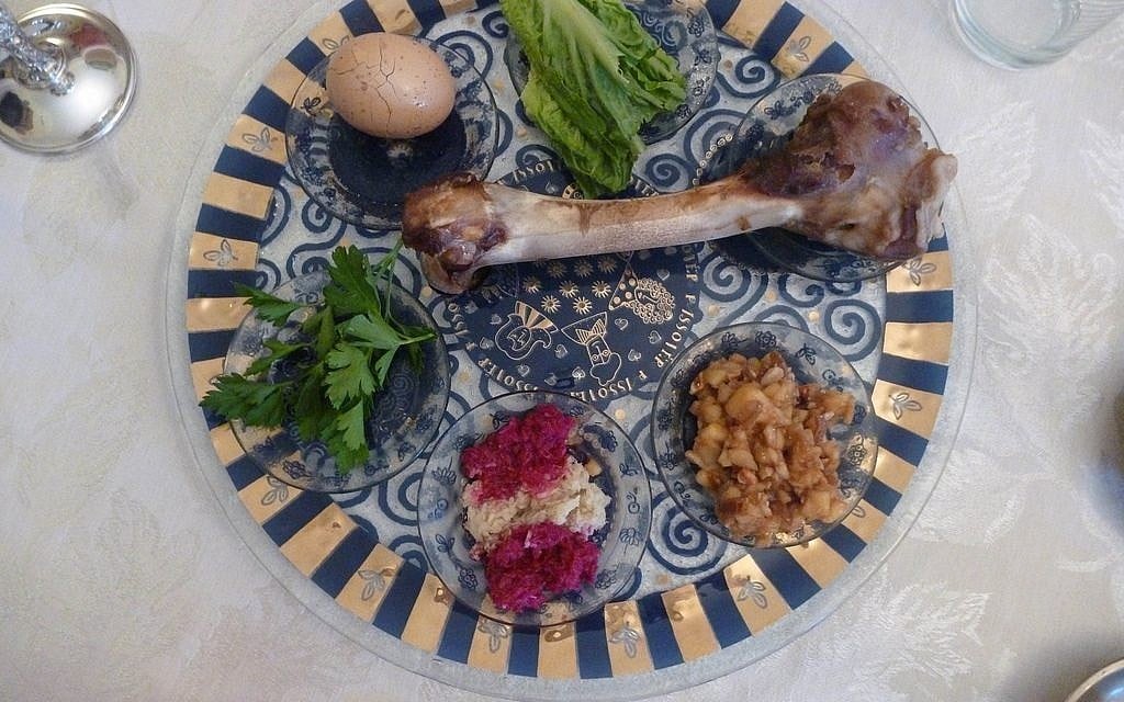 seder plate by grongar from Flickr