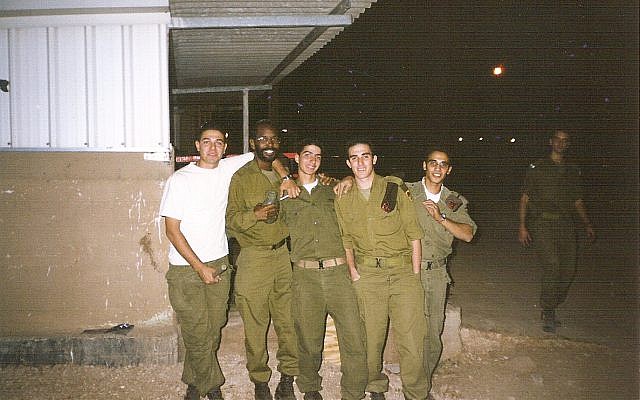 Barack Mandela in the Golani Brigade on the "Bezeq" IDF base in October 2000. (From Barack Mandela's Personal Collection)