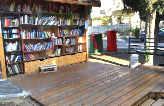 The Blogs: Street Library -- A Miracle! | Stephen Horenstein | The ...