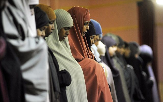 Illustrative: Prayers at the Abubakar As-Saddique Islamic Center in Minneapolis, MN, February 25, 2009. (AP/Photo Craig Lassig)