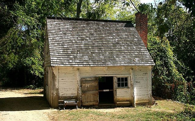 The Slave Dwelling Project aims to highlight the lives of enslaved people by bringing people to sleep in the places where they lived, like this dwelling at Sotterly Plantation in Maryland. (Source: Wikimedia Commons) The Slave Dwelling Project aims to highlight the lives of enslaved people by bringing people to sleep in the places where they lived, like this dwelling at Sotterly Plantation in Maryland. (Source: Wikimedia Commons)