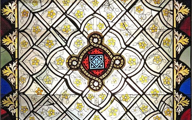 Window with Grisaille Decoration, the Cloisters Collection, 1948. (Wikimedia Commons)