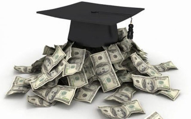 Photo: cash and tuition for the US Armed Services volunteers
