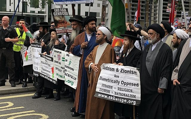 Neturei Karta UK leading the procession during Al Quds Day march (Jewish News)