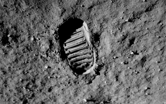 Buzz Aldrin, footprint, NASA 1969, public domain Buzz Aldrin, footprint, NASA 1969, public domain
