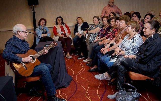 Illustrative: A guitar performance at Limmud FSU in Oakland, California. (Ekaterina Efimova)