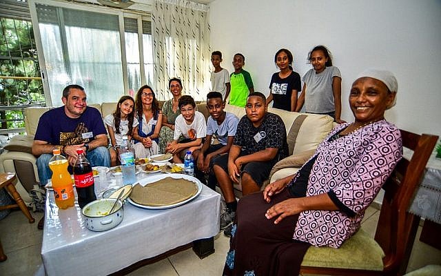 British and Ethiopian-Israeli participants together on the UJIA’s Bar Bat Mitzvah Programme (EBBM) (Jewish News/UJIA)  (Photo credit: Neil Mercer)