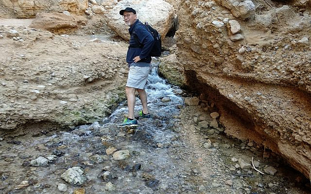 Prof. Alon Tal in the Bokek Stream (photo: Bill Slott) Prof. Alon Tal in the Bokek Stream (photo: Bill Slott)