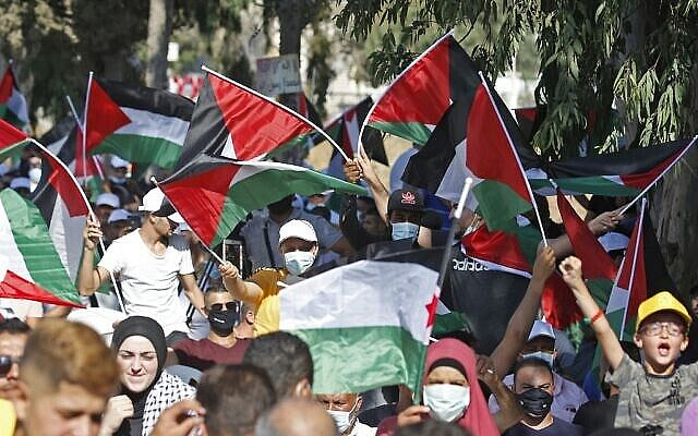 Palestinians protest against the United Arab Emirates' decision to normalise ties with Israel, in the village of Turmus Aya near Ramallah on August 19, 2020. (Photo by JAAFAR ASHTIYEH / AFP) - From the Times of Israel website. Palestinians protest against the United Arab Emirates' decision to normalise ties with Israel, in the village of Turmus Aya near Ramallah on August 19, 2020. (Photo by JAAFAR ASHTIYEH / AFP) - From the Times of Israel website.