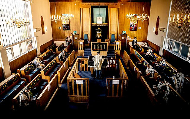 Mill Hill United synagogue under Covid restrictions, including social distancing and masks (Credit: Marc Morris via Jewish News) Mill Hill United synagogue under Covid restrictions, including social distancing and masks (Credit: Marc Morris via Jewish News)