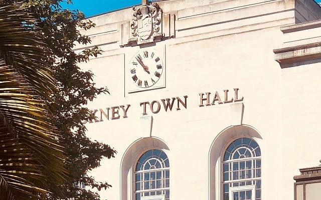 Hackney Town Hall (Photo by Étienne Godiard on Unsplash via Jewish News)