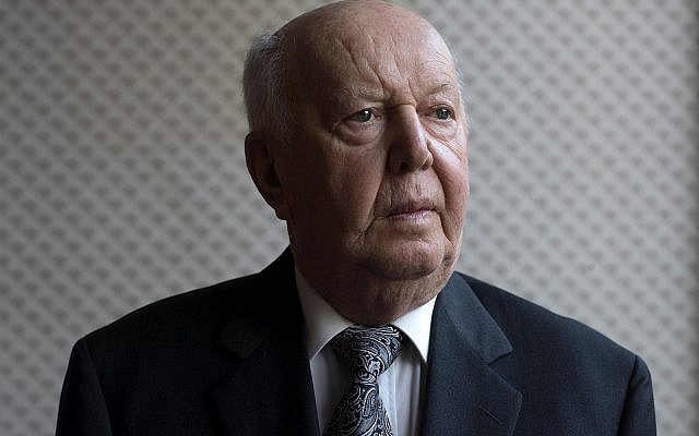 David Moskovic, the author's grandfather, at his 90th birthday party. (Stephen J. Thorne)