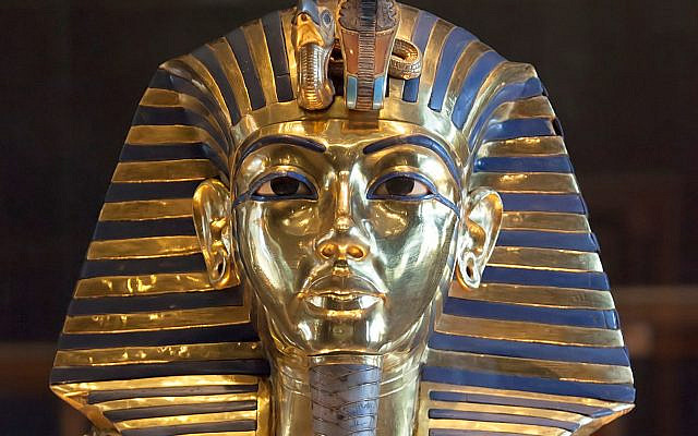 Tutankhamun's golden mask. (CC BY-SA, Roland Unger/ Wikimedia Commons)