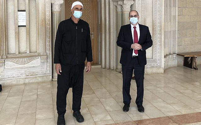 At the Nabi Shu'ayb compound with Director of Operations Sheikh Ali Salman (left) (photo courtesy)