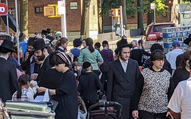 Satmar Hasidim on the streets of Williamsburg, Brooklyn, in New York, September 23, 2020. (Daniel Moritz-Rabson) Satmar Hasidim on the streets of Williamsburg, Brooklyn, in New York, September 23, 2020. (Daniel Moritz-Rabson)