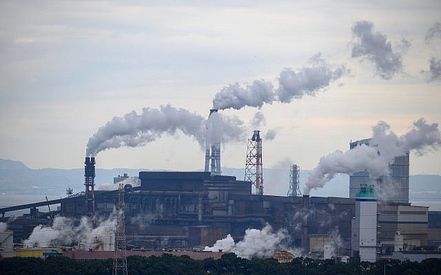 Pollution (Photo by Kouji Tsuru on Unsplash)