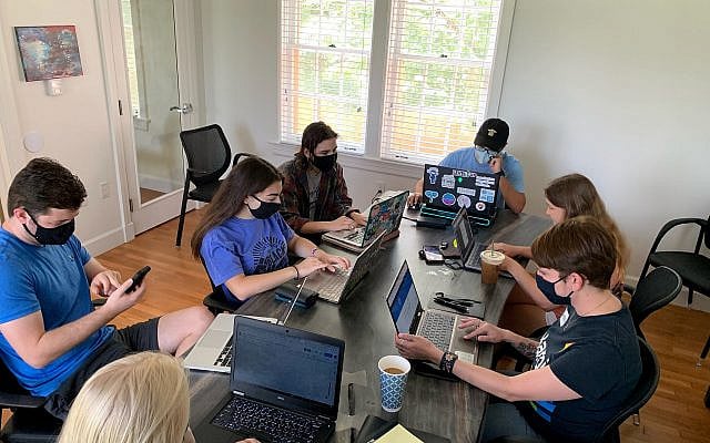 Stetson Hillel students meeting for leadership retreat.