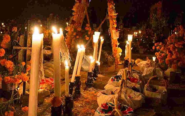 Illustrative. Candles on the Day of the Dead. (Facebook)