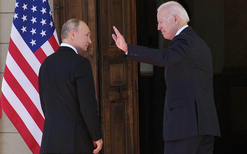 US President Joe Biden, right, and Russian President Vladimir Putin enter the 'Villa la Grange' during their meeting in Geneva, Switzerland in Geneva, Switzerland, Wednesday, June 16, 2021. (AP Photo/Alexander Zemlianichenko, Pool, File)