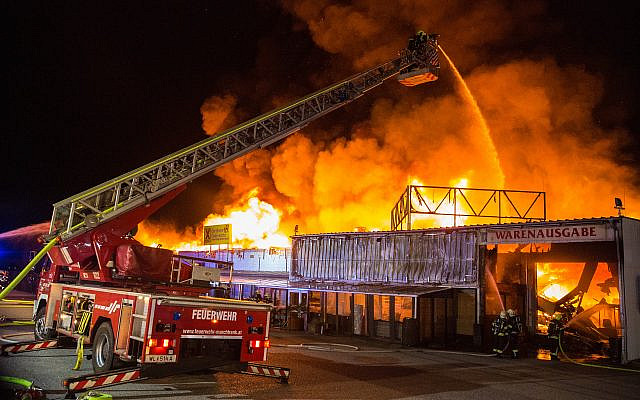 https://cdn.pixabay.com/photo/2020/05/23/20/20/fire-5211362_1280.jpg