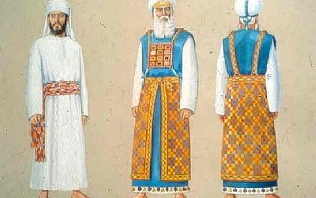 Parshat Tetzaveh: The relationship between the garments of the high priest and those of the other priests, with R. Shmuel Peretz. (screenshot, YouTube, Kiryat Gat hesder yeshivah)