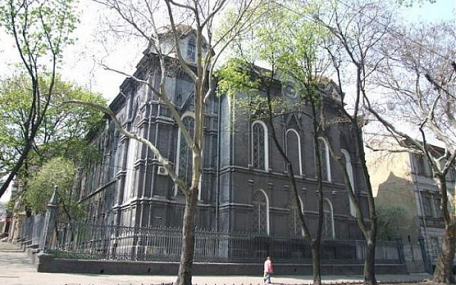 The building of the former Brodsky synagogue. (wikimapia.org)
