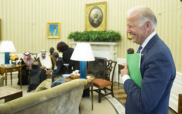 Joe Biden, right, stands in the Oval Office of the White House during a meeting between then-President Barack Obama and King Salman of Saudi Arabia, on Friday, Sept. 4, 2015, in Washington. (AP/Evan Vucci)