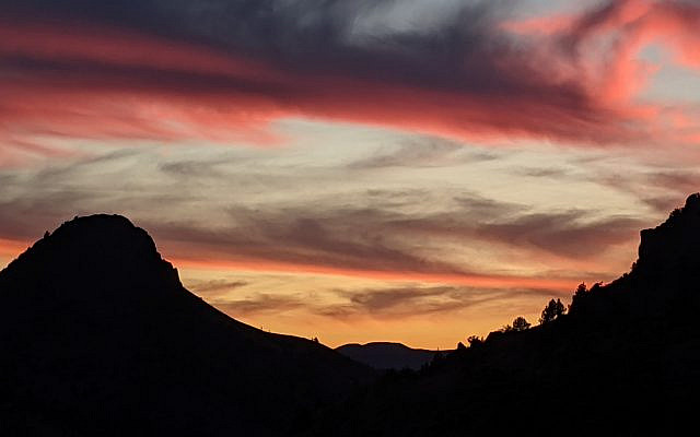 Dusk in Mitchell, OR, Photo courtesy of the author.