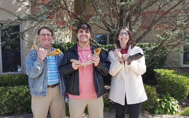 Howard, Lathan and Lauren Lev at Shofar Drive-Through.  Photo courtesy of the author.