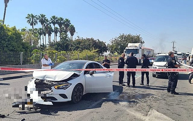 The scene where a man was shot dead near to Qalansawe, May 3, 2023. (Israel Police)