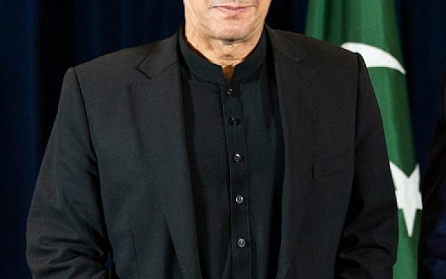 https://en.wikipedia.org/wiki/Imran_Khan#/media/File:Imran_Ahmed_Khan_Niazi_-_UNGA_(48784380531)_(cropped).jpg