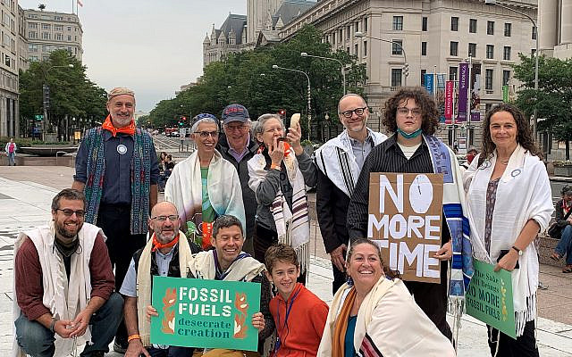 Jewish activists protest against fossil fuels and for a sustainable future. Photo credit and courtesy of Dahlia Rockowitz of Dayenu and COEJL. Jewish activists protest against fossil fuels and for a sustainable future. Photo credit and courtesy of Dahlia Rockowitz of Dayenu and COEJL.