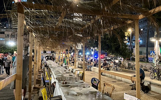 The empty Sukka at the Hostages Square, my photo