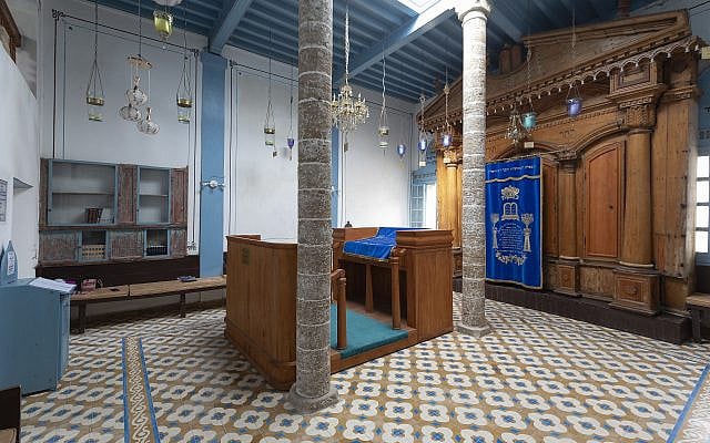 The Slat Lkahal Synagogue in Essaouira, Morocco (Wikimedia commons)