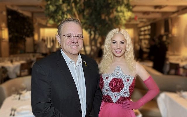 WORLD ZIONIST ORGANIZATION Chairman Yaakov Hagoel and Ayelet Raymond, aka 'Kosher Barbie' (Miss Universe Israel, Netanya 2024). WORLD ZIONIST ORGANIZATION Chairman Yaakov Hagoel and Ayelet Raymond, aka 'Kosher Barbie' (Miss Universe Israel, Netanya 2024).
