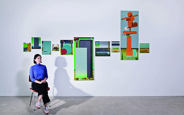 Photo © Hwang Jung Wook / Courtesy of Galerie Lelong
It shows Hyunsun Jeon in her studio