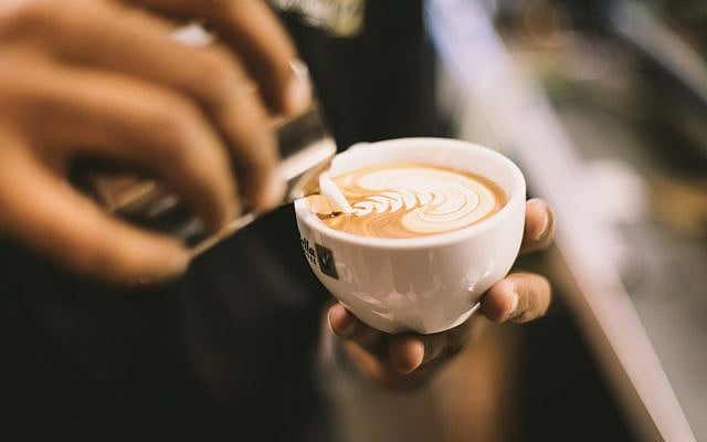 Di Bella Coffee (Unsplash)