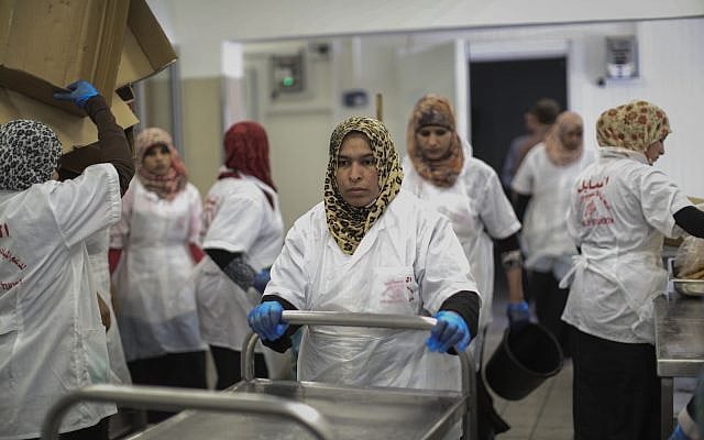 Beduin women seen at work at the Hura Women's catering Enterprise, known as Al Sanabel, in the Beduin city of Hura in the Negev, on Tuesday, April 1, 2014. (Hadas Parush/Flash 90) Beduin women seen at work at the Hura Women's catering Enterprise, known as Al Sanabel, in the Beduin city of Hura in the Negev, on Tuesday, April 1, 2014. (Hadas Parush/Flash 90)
