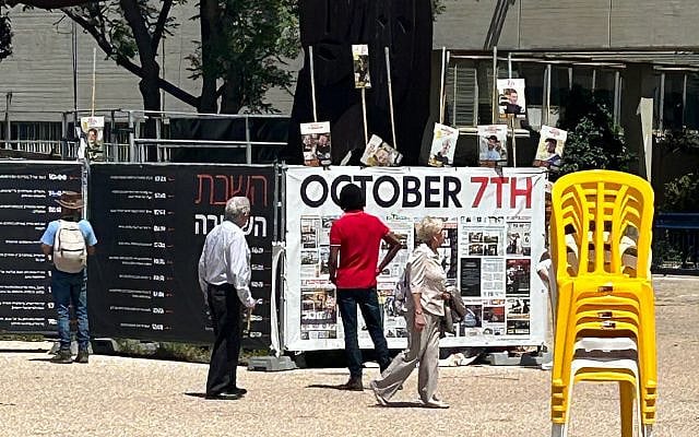 Pesach, Hostages Square, April 13, 2025