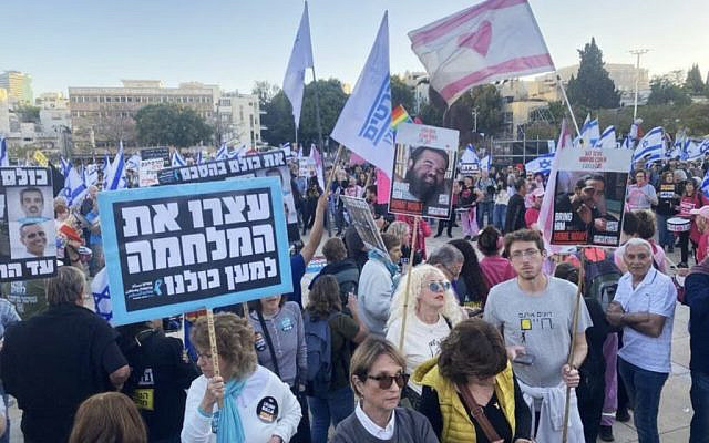 Protest in Tel Aviv for ending the war; April 2025.  Credit: Photograph by Moti Kimchi