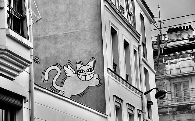 Mr Chat in Montmartre (Wikipedia CC BY 4.0)