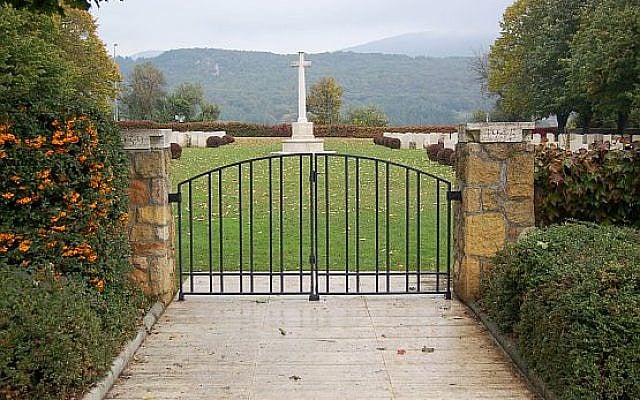 Commonwealth War Cemetery in Solymár, Hungary (Photo: Tamás Szórád / Air Base Blog)